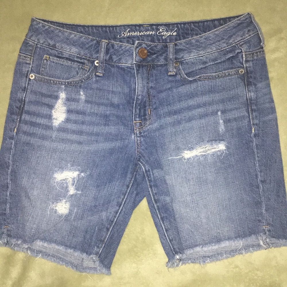 AMERICAN EAGLE shorts!